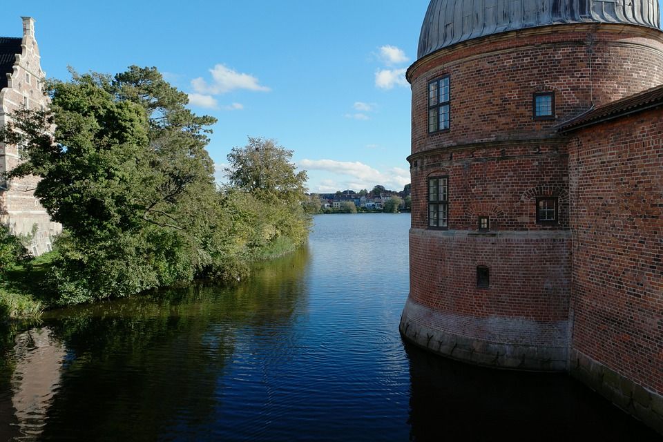 frederiksborg-castle-a different angle.jpg
