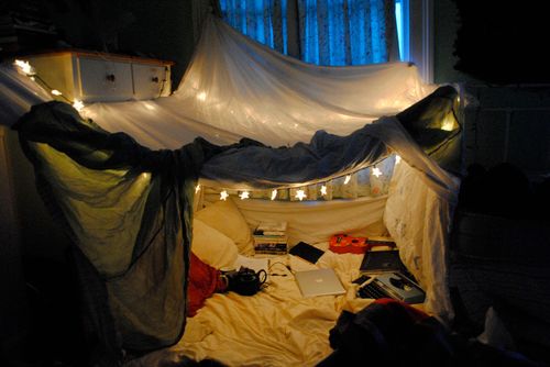 blanket fort.jpg